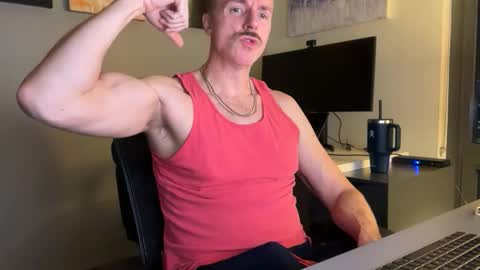 Snapshot of marcusripped1 chatting on 12/16/25, 01:32 Marcus online show from 12/16/25, 01:32