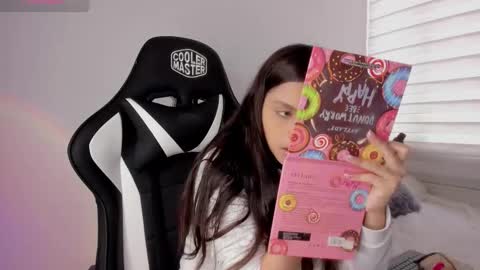 Maria online show from 11/21/25, 07:12