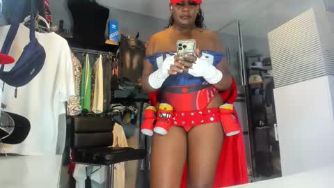 Snapshot of mareiaa chatting on 10/31/25, 02:29 Mareia online show from 10/31/25, 02:29