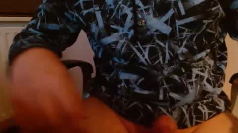 Snapshot of marekishere chatting on 12/08/24, 04:57 marek online show from 12/08/24, 04:57