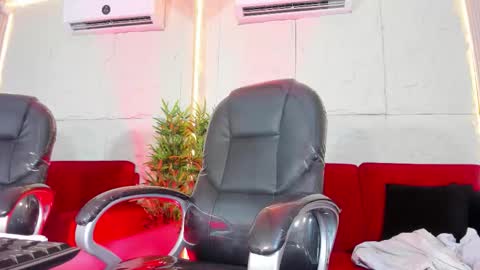 Marelyn online show from 02/17/26, 05:08