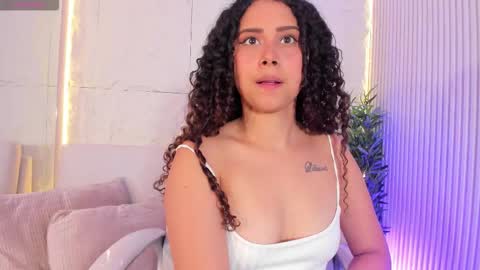 Snapshot of marelynsummer chatting on 03/20/26, 11:48 Marelyn online show from 03/20/26, 11:48