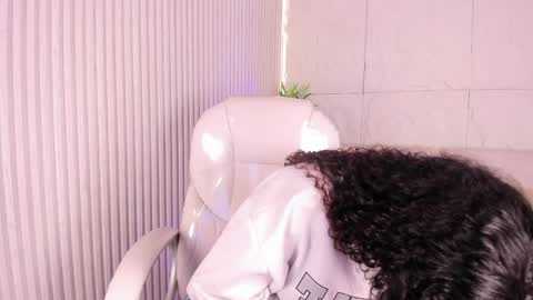 Snapshot of marelynsummer chatting on 04/06/26, 11:33 Marelyn online show from 04/06/26, 11:33
