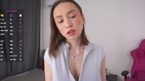 Snapshot of margarethowell chatting on 05/19/26, 06:09 Margaret online show from 05/19/26, 06:09