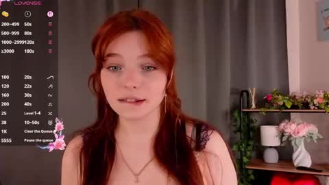Snapshot of margaretrobinson_ chatting on 04/19/26, 02:05 Maria online show from 04/19/26, 02:05