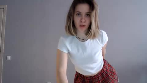 Snapshot of margaretstrein chatting on 02/27/25, 06:18 Alex and Jane online show from 02/27/25, 06:18