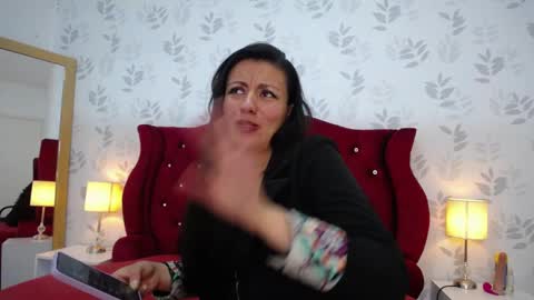 Snapshot of margarettcooper chatting on 11/10/25, 12:15 MargaretteCooper online show from 11/10/25, 12:15