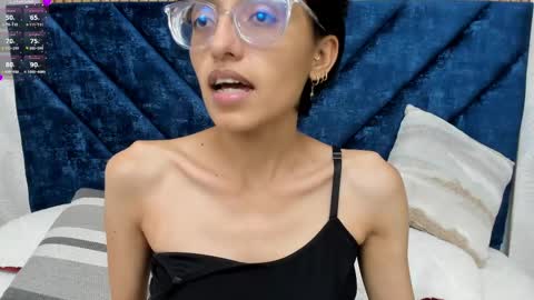Snapshot of marge_lasander chatting on 02/26/25, 05:20 Aitana online show from 02/26/25, 05:20