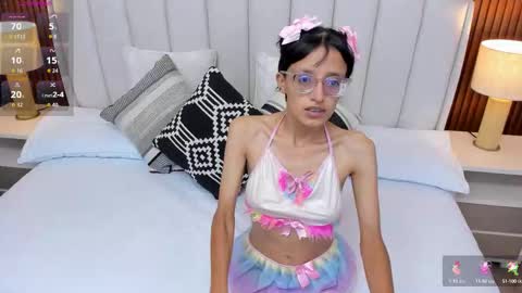 Snapshot of marge_lasander chatting on 09/18/25, 02:13 Aitana online show from 09/18/25, 02:13