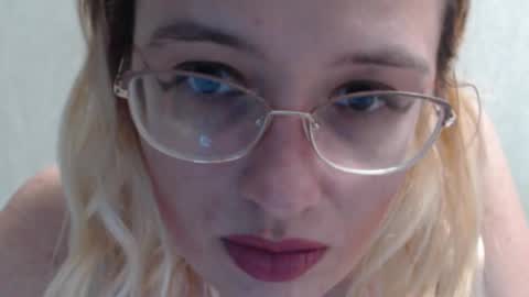 margo_shine online show from 10/25/25, 04:13