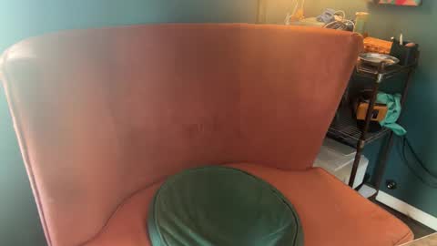 Elle online show from 11/25/25, 03:34