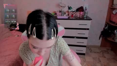 Snapshot of margopink chatting on 10/19/25, 10:27 Margot online show from 10/19/25, 10:27