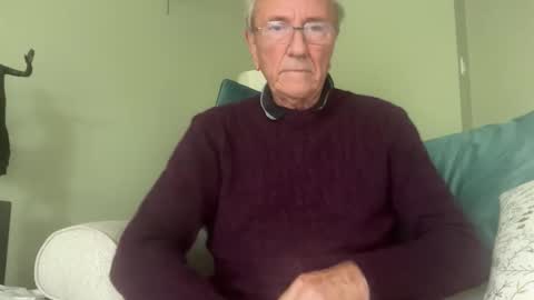 Snapshot of marhea260751 chatting on 10/15/25, 02:17 marhea online show from 10/15/25, 02:17