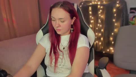 Snapshot of mari_kiku chatting on 12/15/24, 09:42 Kiku and Marii - online show from 12/15/24, 09:42