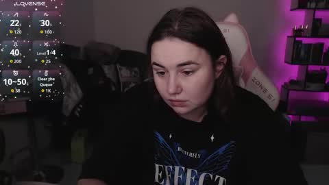 mari moore online show from 11/03/25, 07:53