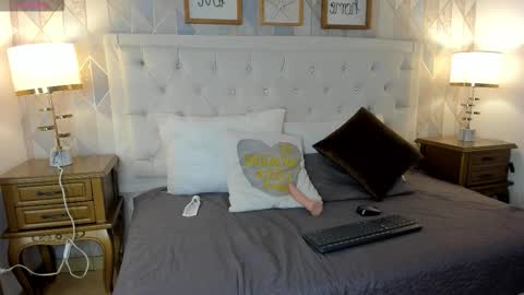 Snapshot of maria_09_ chatting on 02/27/26, 07:47 Maria online show from 02/27/26, 07:47