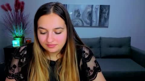 Maria online show from 11/17/25, 08:31