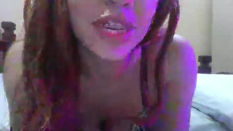Snapshot of maria_eugenia chatting on 11/07/25, 02:44 Mareu online show from 11/07/25, 02:44