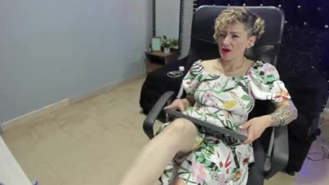 Snapshot of maria_fernandaxxx_ chatting on 12/15/24, 03:56 Maria fernanda online show from 12/15/24, 03:56