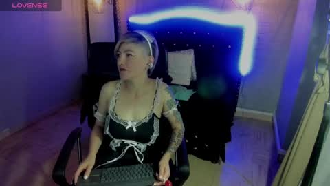 Snapshot of maria_fernandaxxx_ chatting on 12/31/24, 02:25 Maria fernanda online show from 12/31/24, 02:25