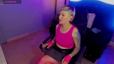 Snapshot of maria_fernandaxxx_ chatting on 01/04/25, 06:09 Maria fernanda online show from 01/04/25, 06:09