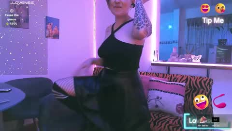 Snapshot of maria_fernandaxxx_ chatting on 10/19/25, 09:04 Maria fernanda online show from 10/19/25, 09:04