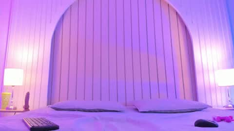 Maria  online show from 11/06/25, 11:33