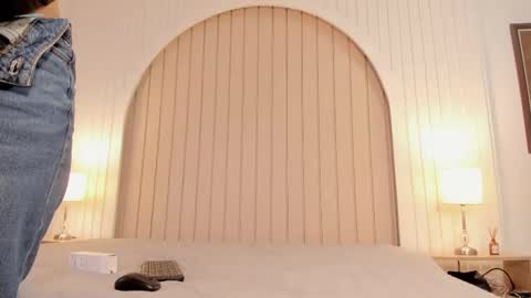 Maria  online show from 11/22/25, 11:31