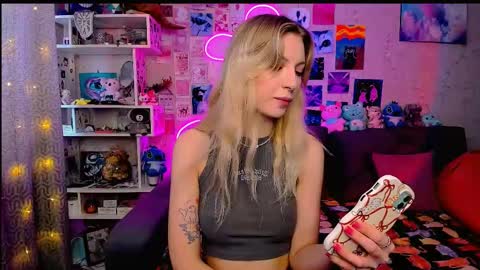 Maria online show from 02/13/25, 04:00