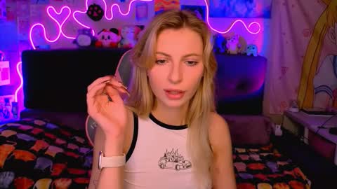 Maria online show from 10/08/25, 05:05