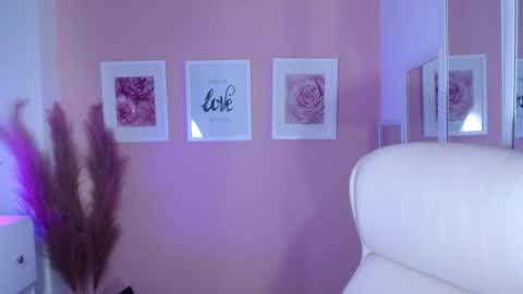 Snapshot of maria_jones chatting on 01/09/25, 02:18 Instagram soymj01 online show from 01/09/25, 02:18