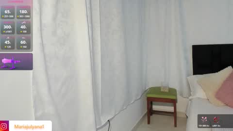 V A N E S S A  online show from 10/03/25, 05:15