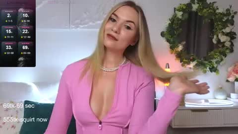 Snapshot of maria_shy_lii chatting on 09/19/25, 07:54 maria_shy_lii online show from 09/19/25, 07:54