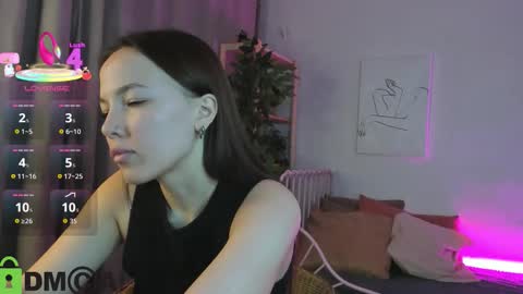 Maria online show from 12/01/25, 12:15