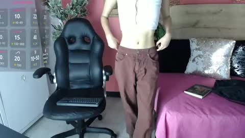 Snapshot of maria_turner1 chatting on 04/15/26, 09:49 maria_turner1 online show from 04/15/26, 09:49