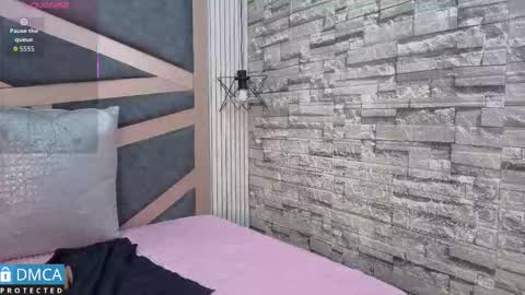 maria_twenty online show from 11/15/25, 11:07