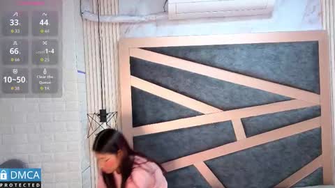 maria_twenty online show from 12/17/25, 11:05