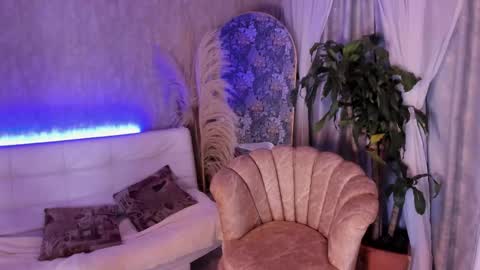 Snapshot of mariaa_9 chatting on 11/03/25, 12:24 MARIA online show from 11/03/25, 12:24