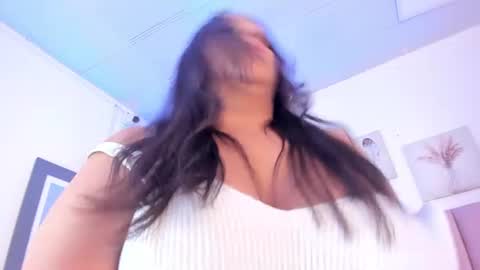 Snapshot of mariaa__fernanda chatting on 06/11/26, 11:41 mariaa__fernanda online show from 06/11/26, 11:41