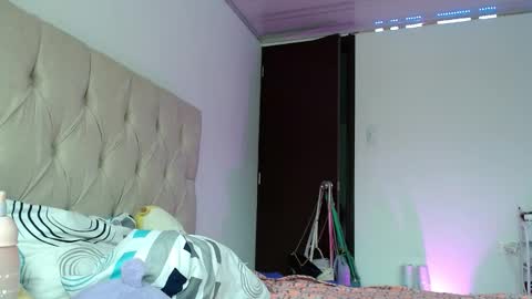 Vicky online show from 10/09/25, 08:40