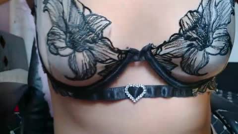 mariaajuana_ online show from 04/28/26, 06:24
