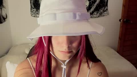Maria online show from 06/14/26, 08:44