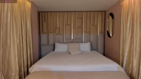 MARIA HERRERA  online show from 12/17/25, 12:49