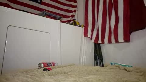 Snapshot of mariahjsav95 chatting on 12/03/25, 01:57 MariahJade95 online show from 12/03/25, 01:57