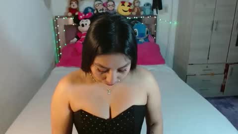 Mariajose online show from 12/17/25, 11:49