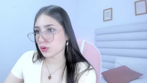Snapshot of mariam_scott18 chatting on 01/13/25, 07:54 Mariam online show from 01/13/25, 07:54