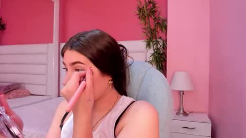Snapshot of mariam_scott18 chatting on 10/07/25, 06:43 Mariam online show from 10/07/25, 06:43