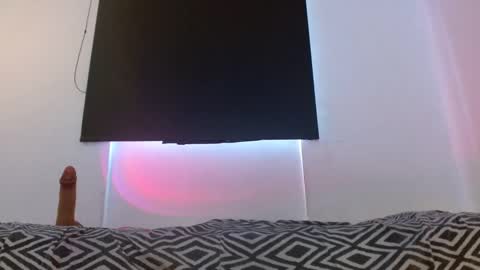 Mariam Calad online show from 01/01/25, 01:59