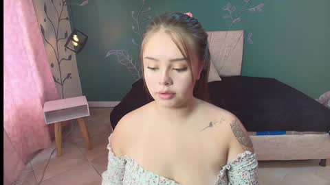 M A R I A N A online show from 03/10/25, 07:40