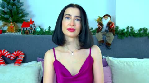 Snapshot of mariamenson chatting on 12/14/24, 06:30 MariaMenson online show from 12/14/24, 06:30